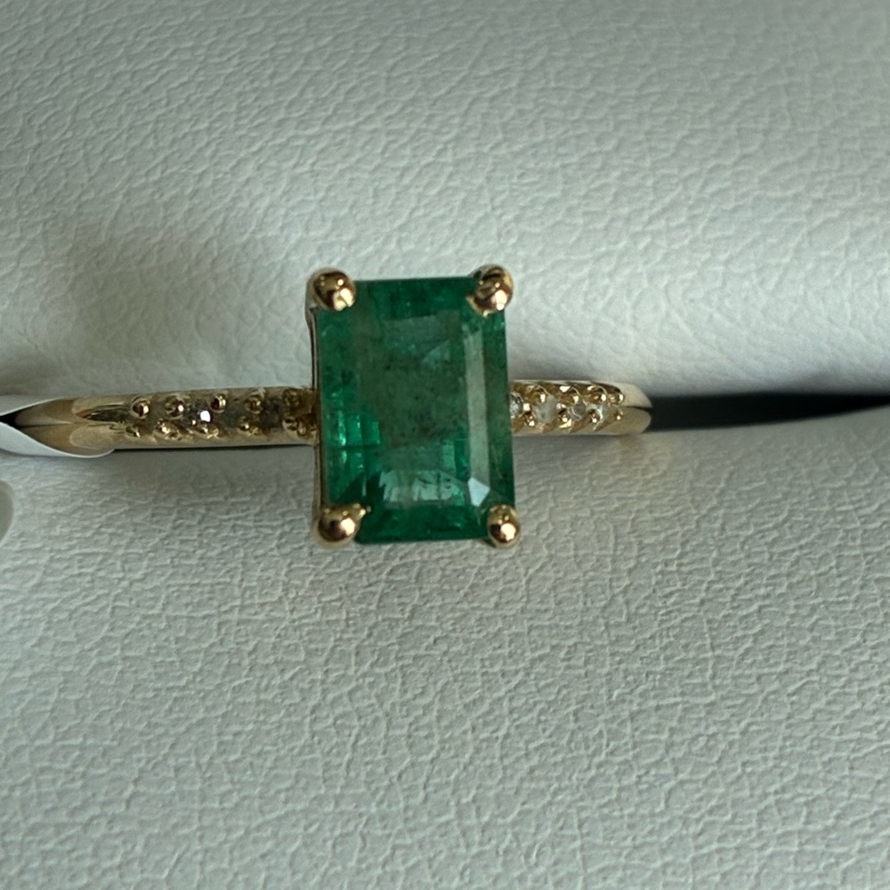 10k Gold Ring real Emerald - Picture 13 of 16